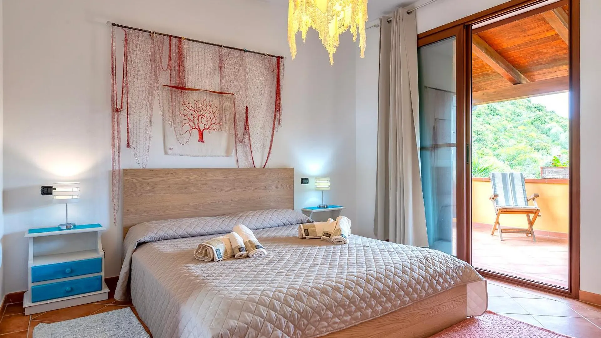 La Casa Nel Bosco Villa Alghero 0*,  İtalya